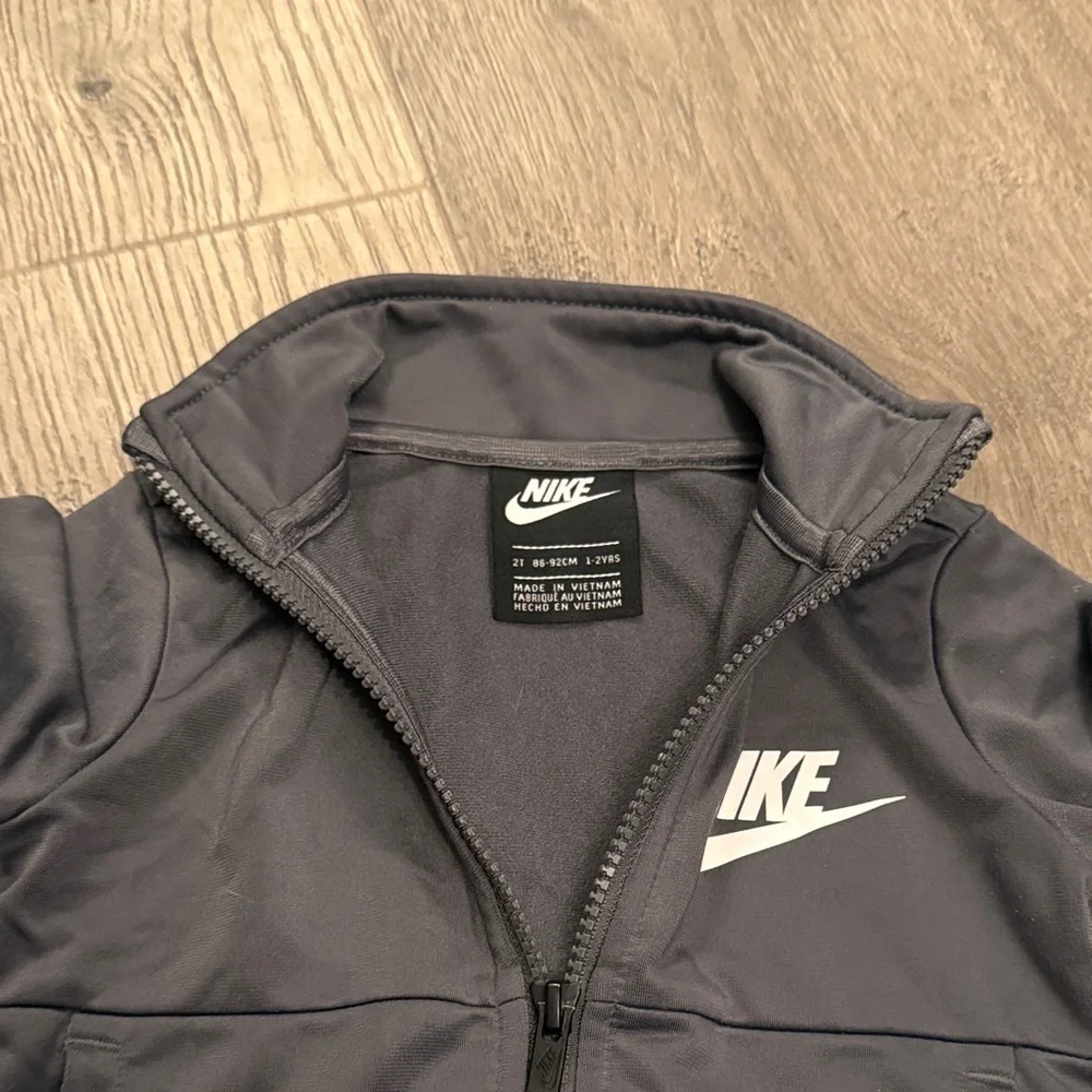Nike Kids Charcoal gray Full-Zip Jacket